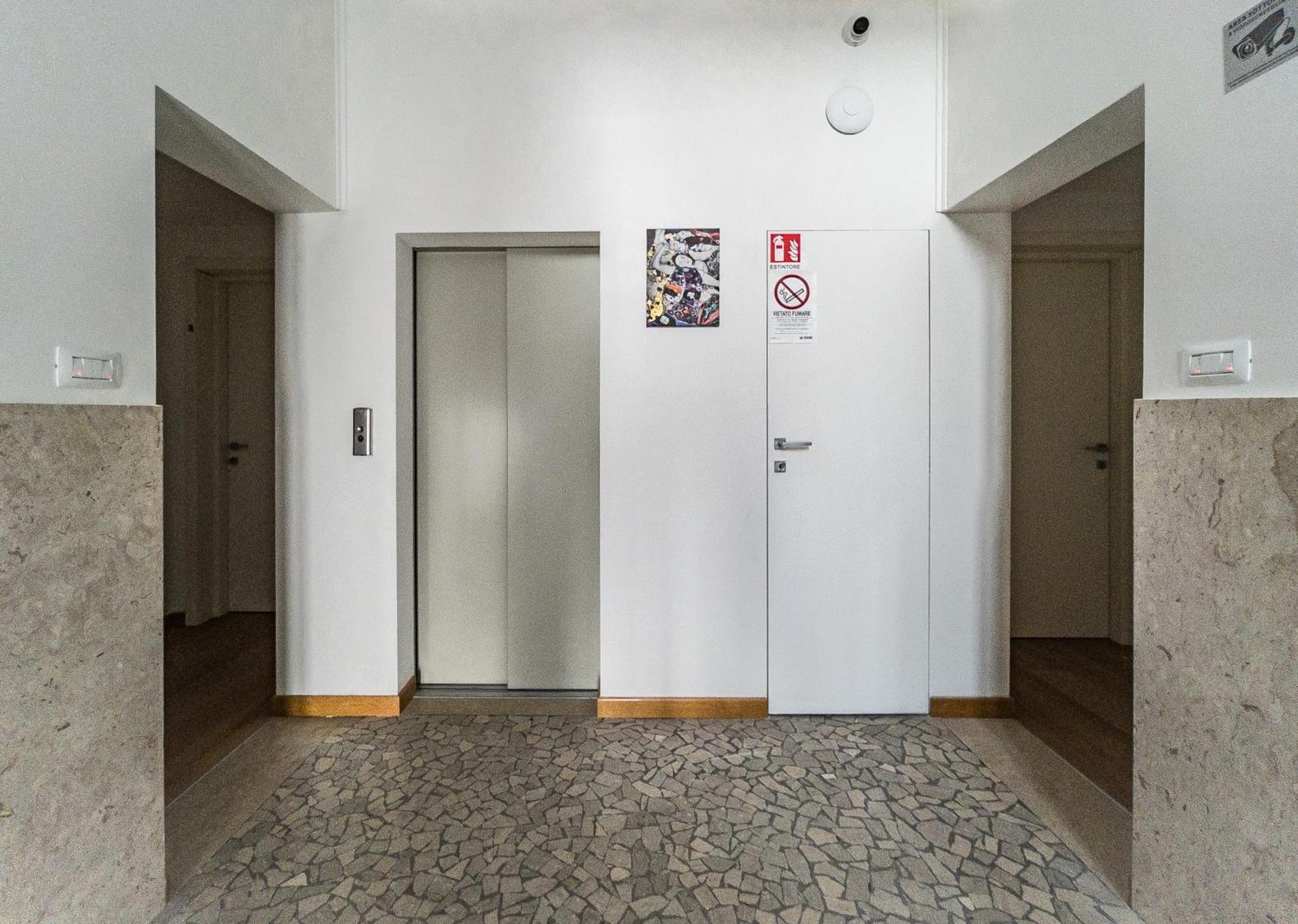 Rrrapido Holy Suites And Rooms - Via Sardegna มิลาน ภายนอก รูปภาพ