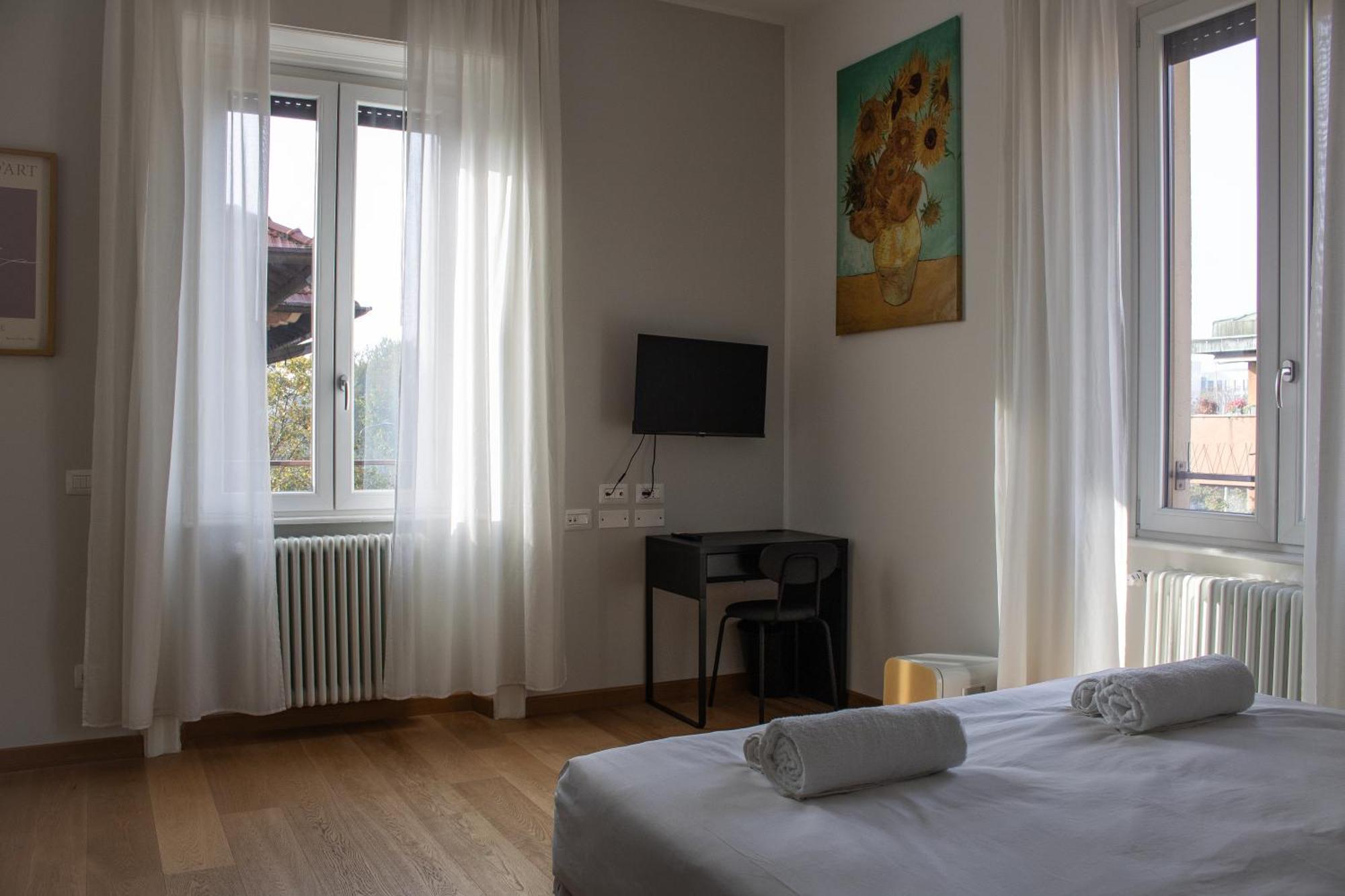 Rrrapido Holy Suites And Rooms - Via Sardegna มิลาน ภายนอก รูปภาพ