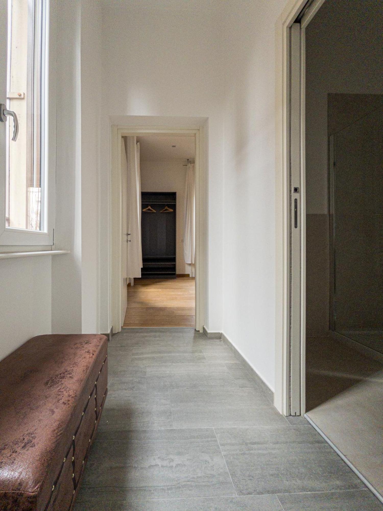 Rrrapido Holy Suites And Rooms - Via Sardegna มิลาน ภายนอก รูปภาพ