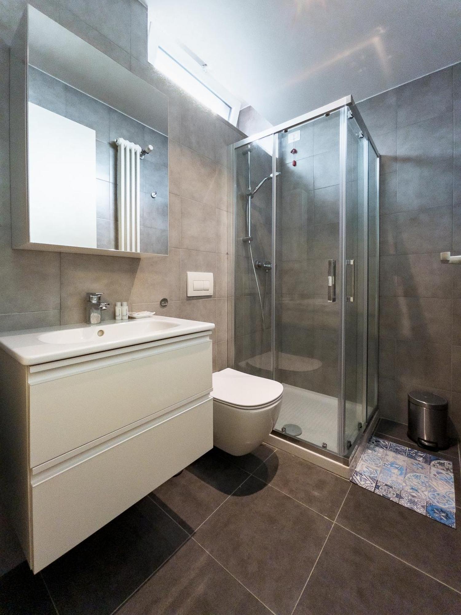 Rrrapido Holy Suites And Rooms - Via Sardegna มิลาน ภายนอก รูปภาพ
