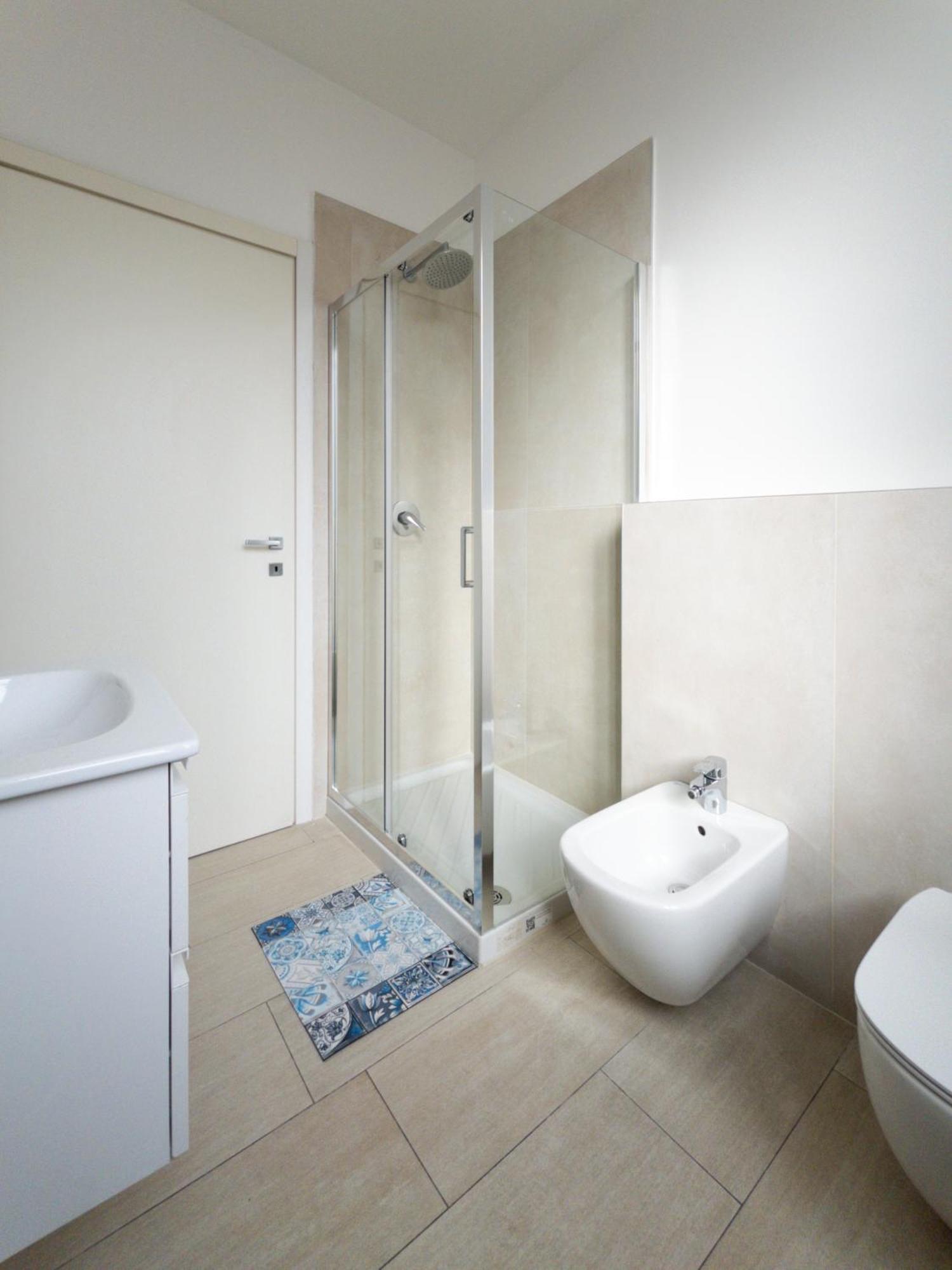 Rrrapido Holy Suites And Rooms - Via Sardegna มิลาน ภายนอก รูปภาพ